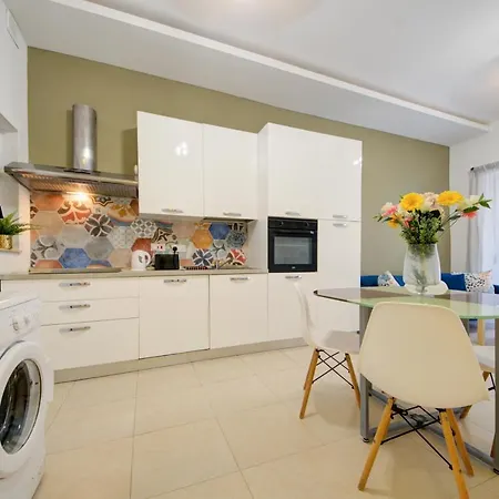 Apartamento Off The Strand Gzira With Patio