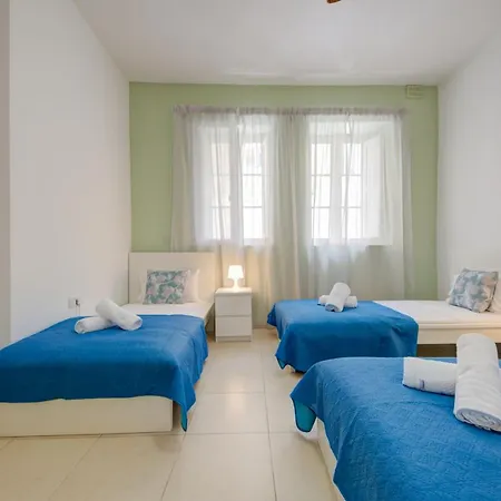 Apartamento Off The Strand Gzira With Patio
